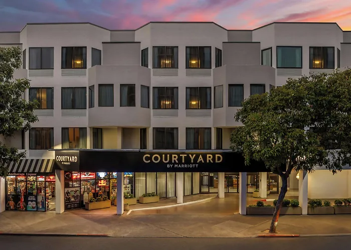 Courtyard By Marriott Fishermans Wharf